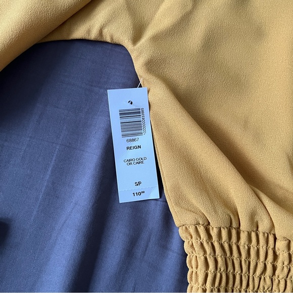 Aritzia Wilfred Reign Blouse Cairo Gold Size Small NWT - Picture 6 of 9